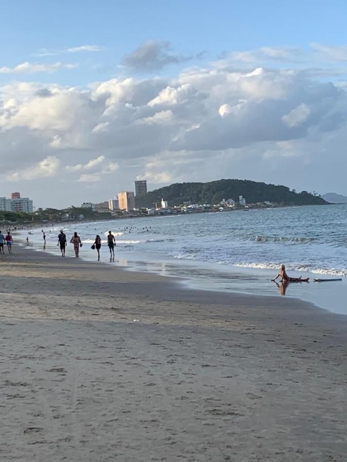 Apto e Suítes Praia do Itapocoroi Penha  Exterior foto